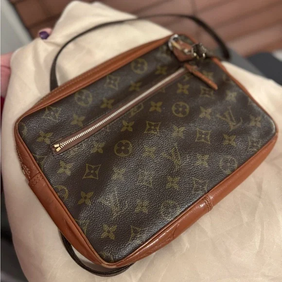 LOUIS VUITTON Monogram
 Pochette Sports Clutch Bag - Picture 2 of 5